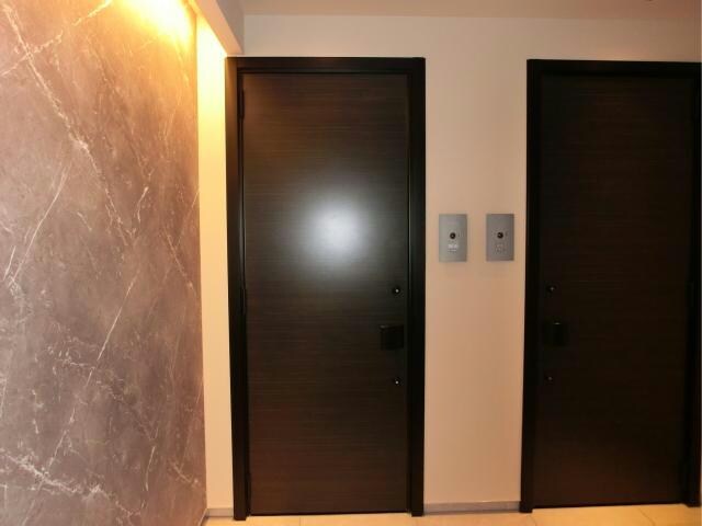 玄関 カーサエルガノ