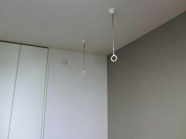 室内物干し カーサエルガノ