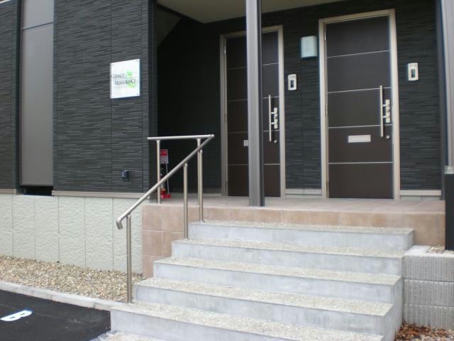 1階玄関周り グレイス　レジデンス