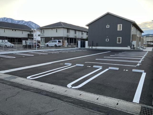 駐車場 Cerf　Cornu　