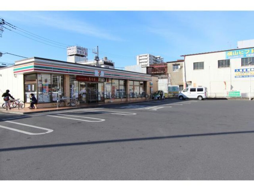 セブンイレブン足利伊勢町店(コンビニ)まで627m※JR足利駅の近くです。 プロスパー板橋