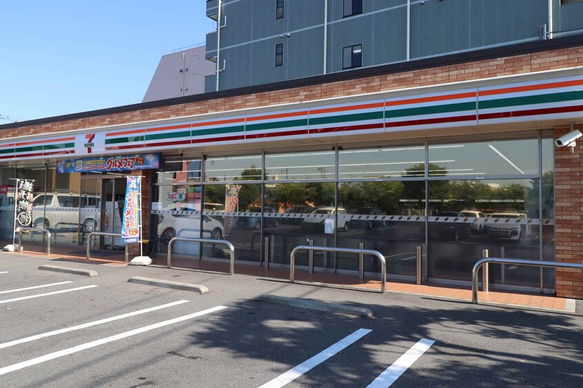 セブンイレブン 新潟住吉町店(コンビニ)まで260m ユートピア三愛新島