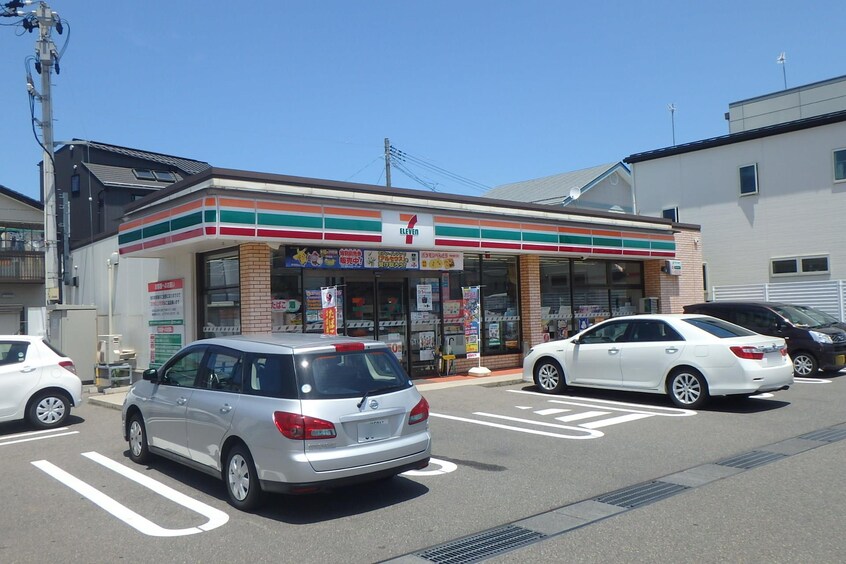 ｾﾌﾞﾝｲﾚﾌﾞﾝ 新潟船場店(コンビニ)まで341m ユートピア三愛新島