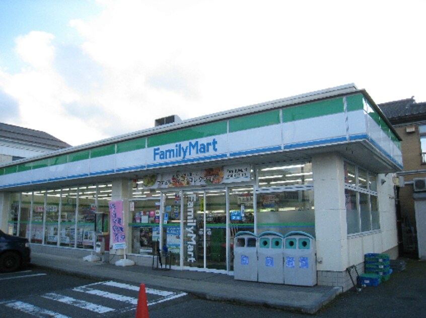ﾌｧﾐﾘｰﾏｰﾄ 新潟出来島二丁目店(コンビニ)まで416m ライム・ライトII