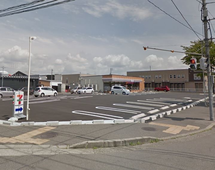 ｾﾌﾞﾝｲﾚﾌﾞﾝ 新潟女池店(コンビニ)まで233m プリオール女池D棟