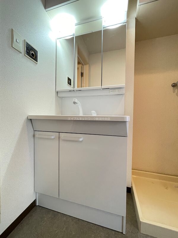  ヴェルシティ河渡