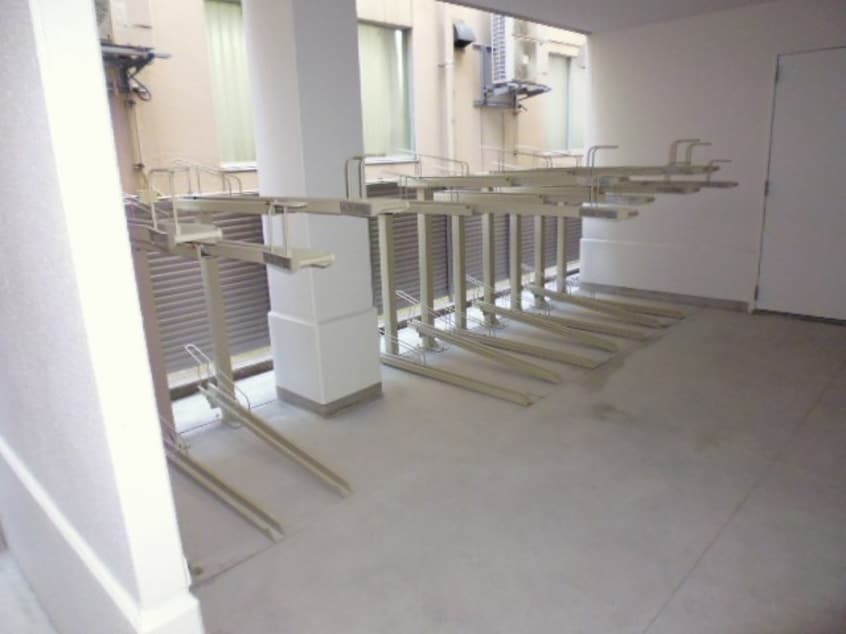 駐輪場 BUENA万代1丁目