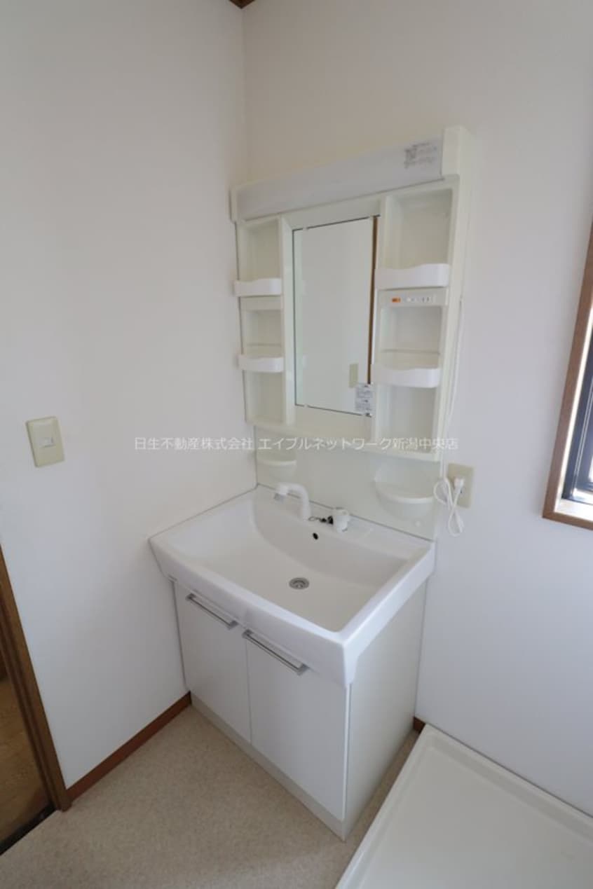  リベロ坂井東B棟