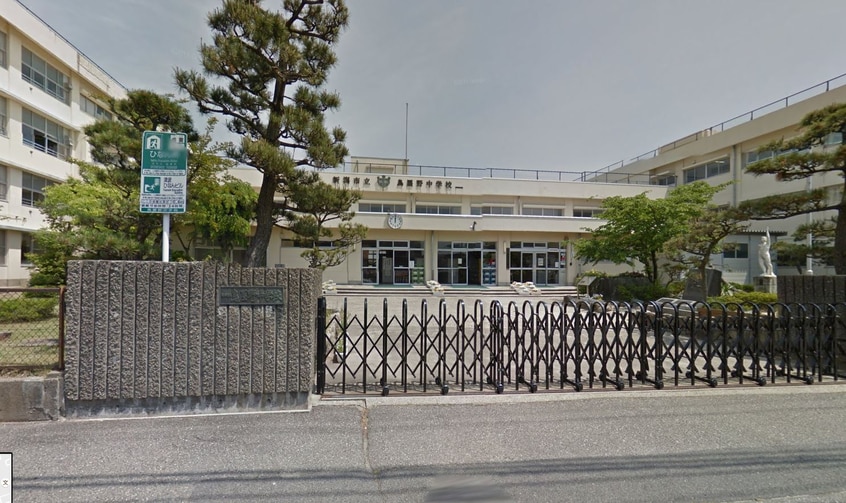 新潟市立鳥屋野中学校(中学校/中等教育学校)まで558m ラポール菜の花館