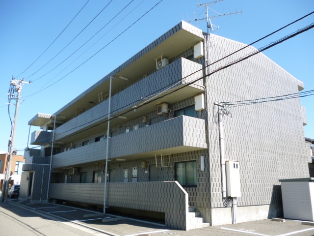  コンドミニアムリベロ坂井