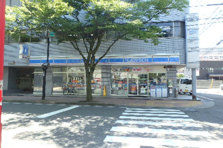 ﾛｰｿﾝ 新潟笹口二丁目店(コンビニ)まで141m BUENA笹口III