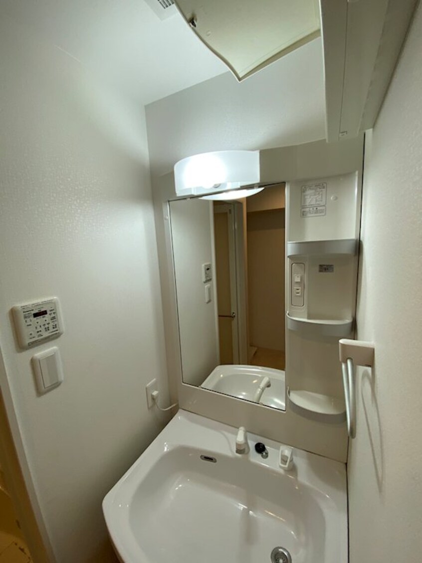  BUENA上大川前通4