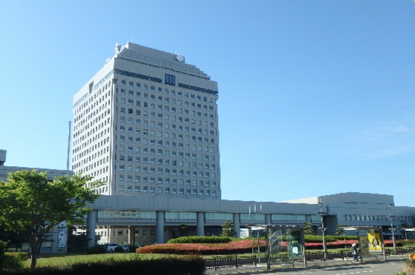 新潟県庁(役所)まで1668m エイルマンション関屋アクアフォート