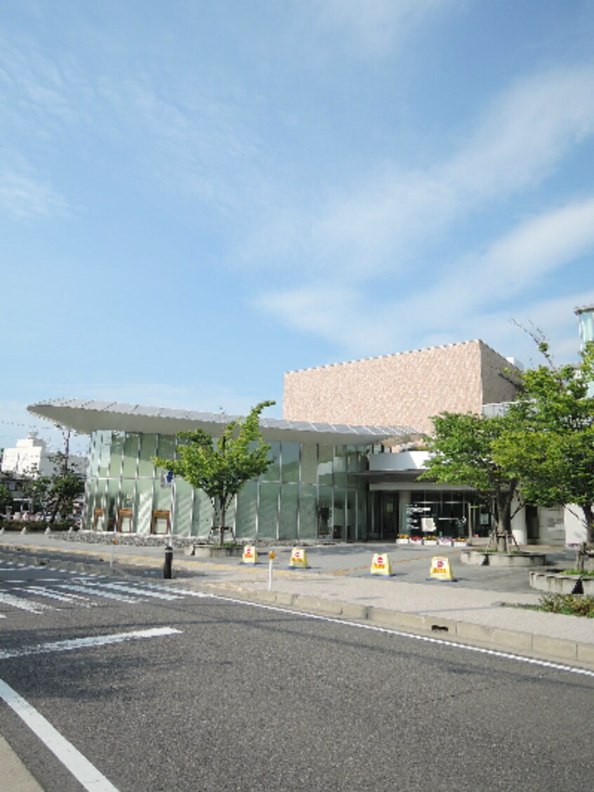 新潟市立中央図書館(図書館)まで136m BUENA明石通