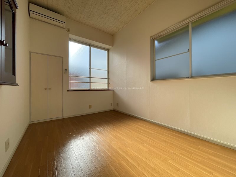  フェリーチェ小新