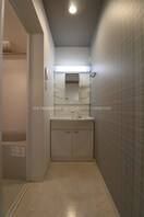  リゾナーレ上近江A棟