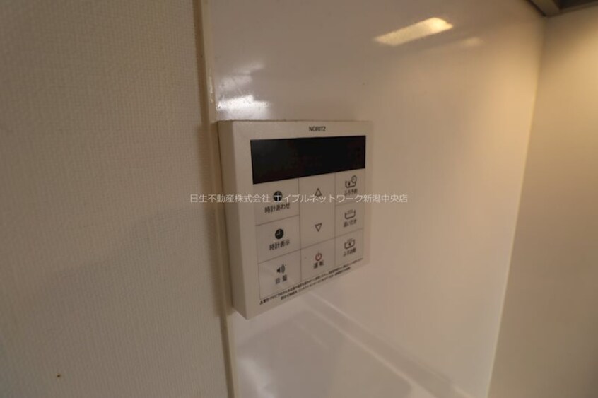  リゾナーレ上近江A棟