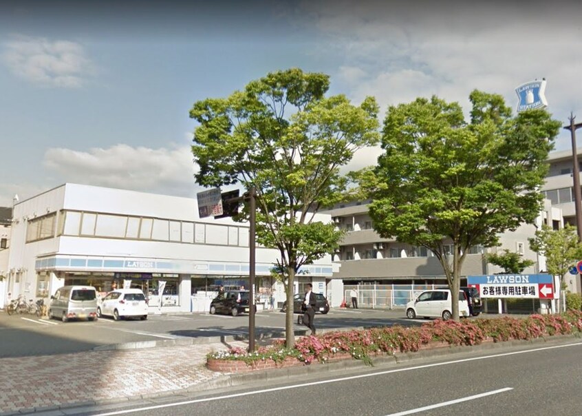 ﾛｰｿﾝ 新潟駅南店(コンビニ)まで47m アテンドビル（プレミエール駅南）