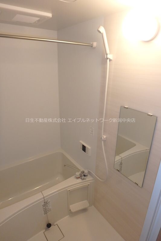 浴室乾燥・追い焚機能付き！ プレイス女池