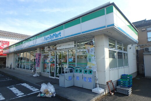 ﾌｧﾐﾘｰﾏｰﾄ 新潟出来島二丁目店(コンビニ)まで398m ドルチェウエダ