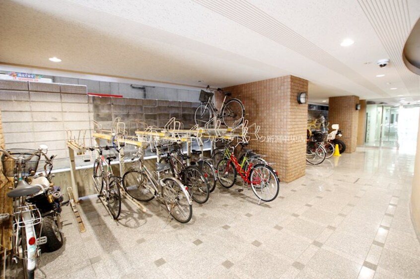  ロンドベル万代