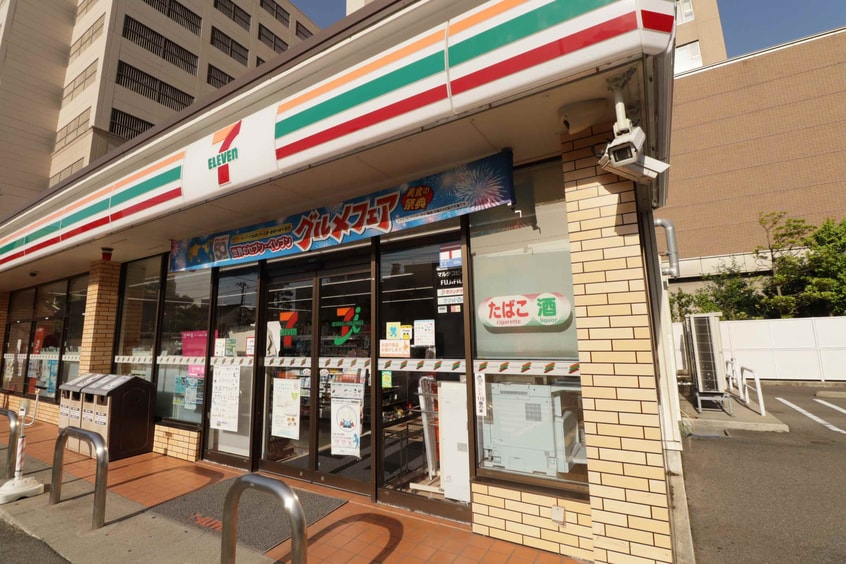 セブンイレブン 新潟寄居町店(コンビニ)まで353m CASA南浜