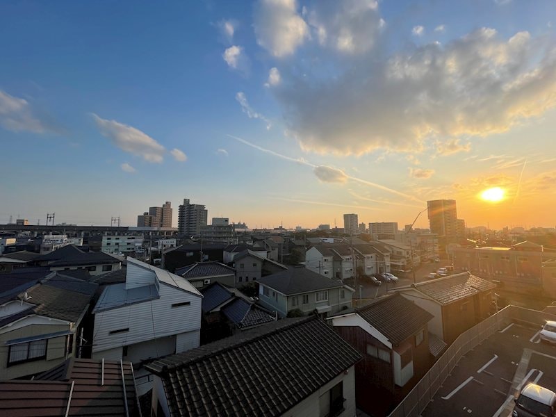 参考写真 BUENA上所