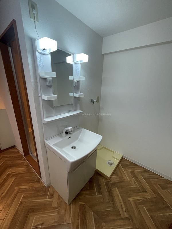 独立洗面台 T＆K花園