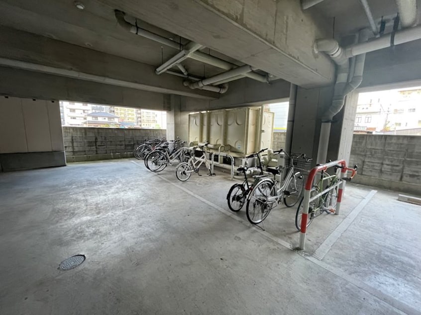 駐輪場 T＆K花園