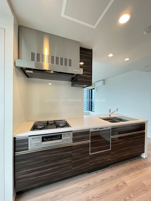  アイコニックタワー　新潟ステーション