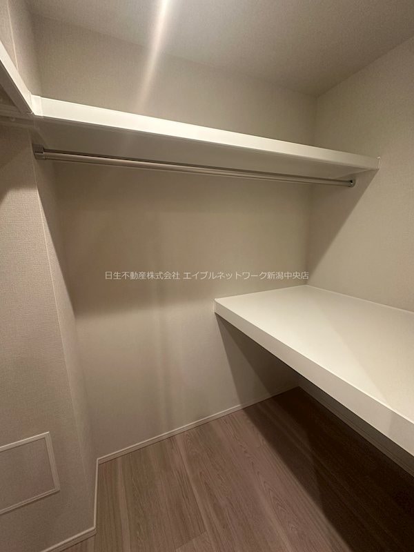  アイコニックタワー　新潟ステーション
