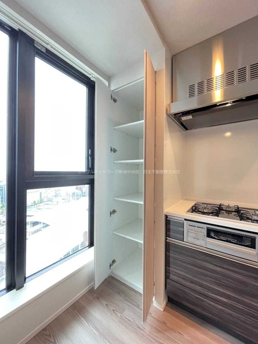  アイコニックタワー　新潟ステーション