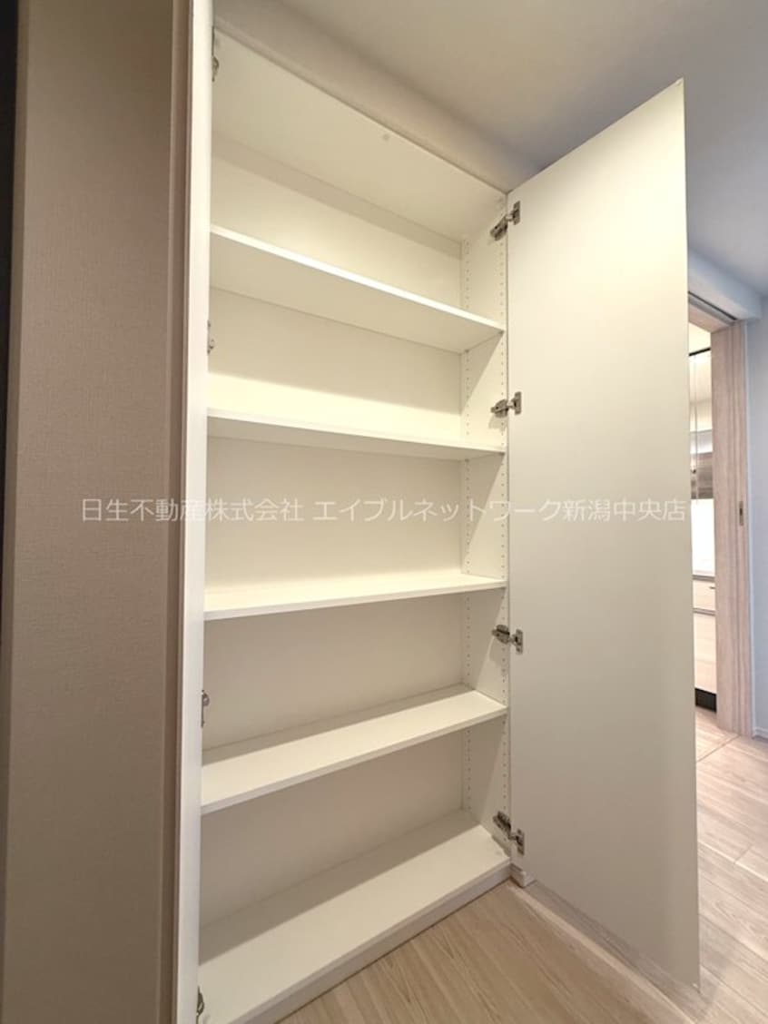  アイコニックタワー　新潟ステーション