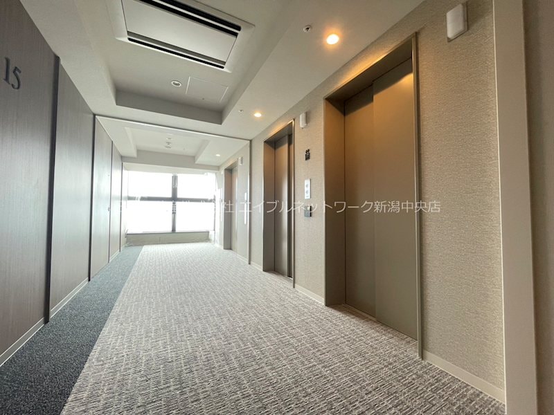 エレベーターホール アイコニックタワー　新潟ステーション