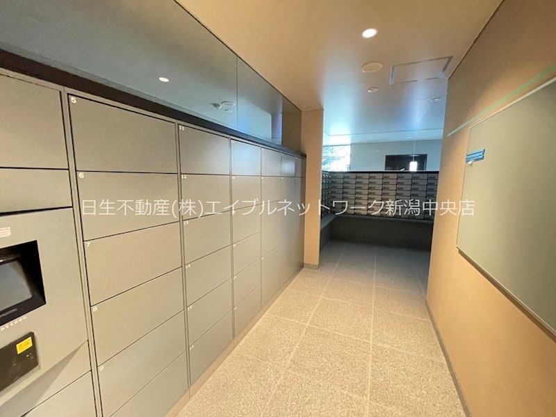 宅配ボックス アイコニックタワー　新潟ステーション