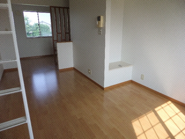  西鉄バス（豊前市）/岸井 徒歩7分 1-2階 築19年