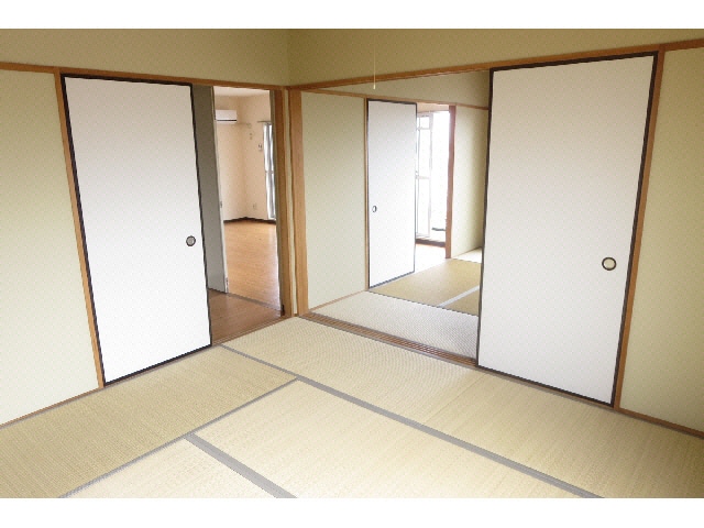 和室 日豊本線/中津駅 徒歩6分 8階 築32年