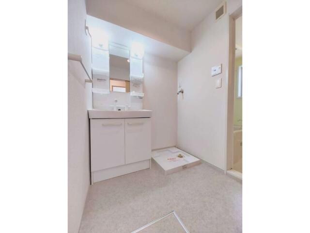  日豊本線/宇島駅 バス2分一本松下車:停歩4分 1-2階 築11年