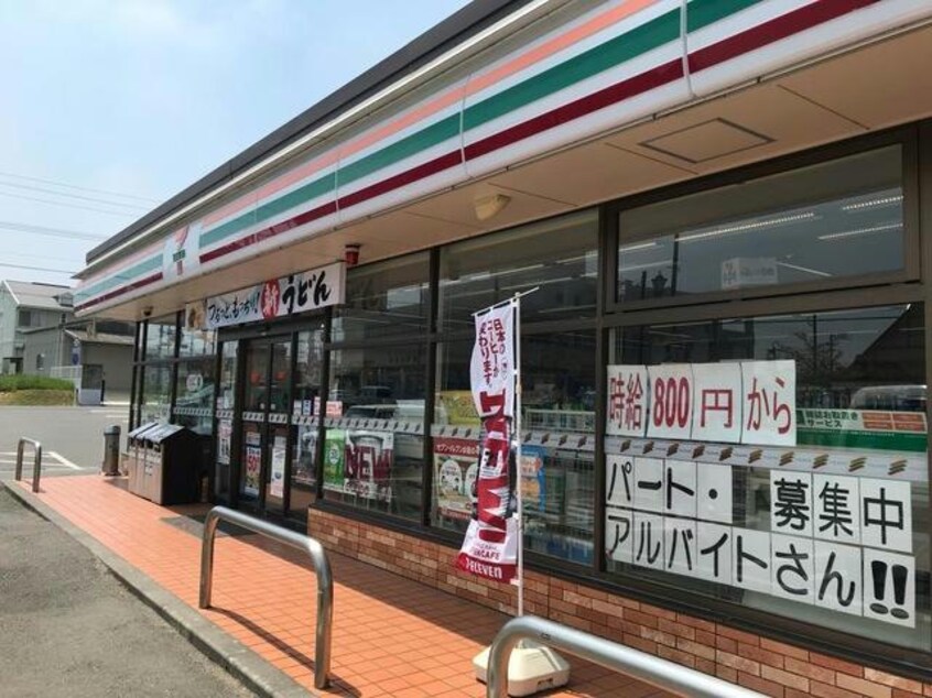セブンイレブン豊前郵便局前店(コンビニ)まで1226m 日豊本線/宇島駅 バス2分一本松下車:停歩4分 1-2階 築11年