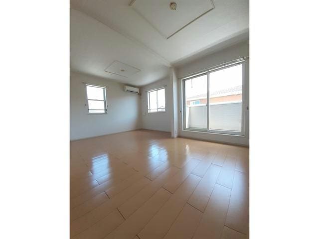  日豊本線/中津駅 バス15分鶴井郵便局前下車:停歩4分 1-2階 築14年