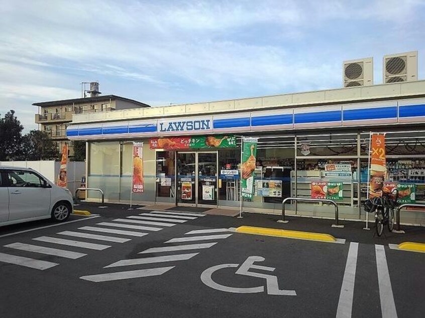 ローソン中津中央町一丁目店(コンビニ)まで400m 日豊本線/中津駅 徒歩21分 2階 築4年
