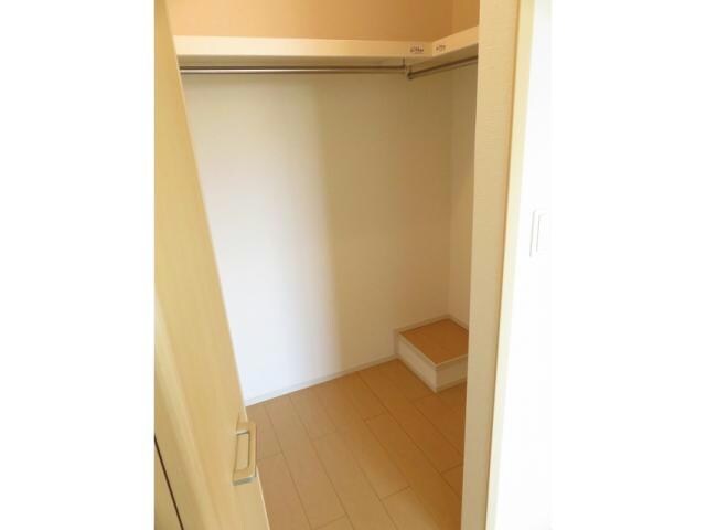  日豊本線/中津駅 バス15分鶴井郵便局前下車:停歩4分 1階 築14年