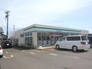 ファミリーマート長岡上岩井店(コンビニ)まで602m メゾンドパルティール