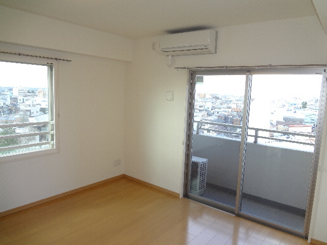  クレストスクエア