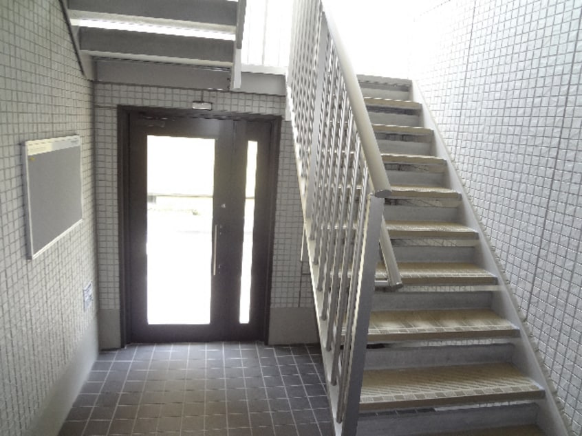  プリムヴェールＷＥＳＴ