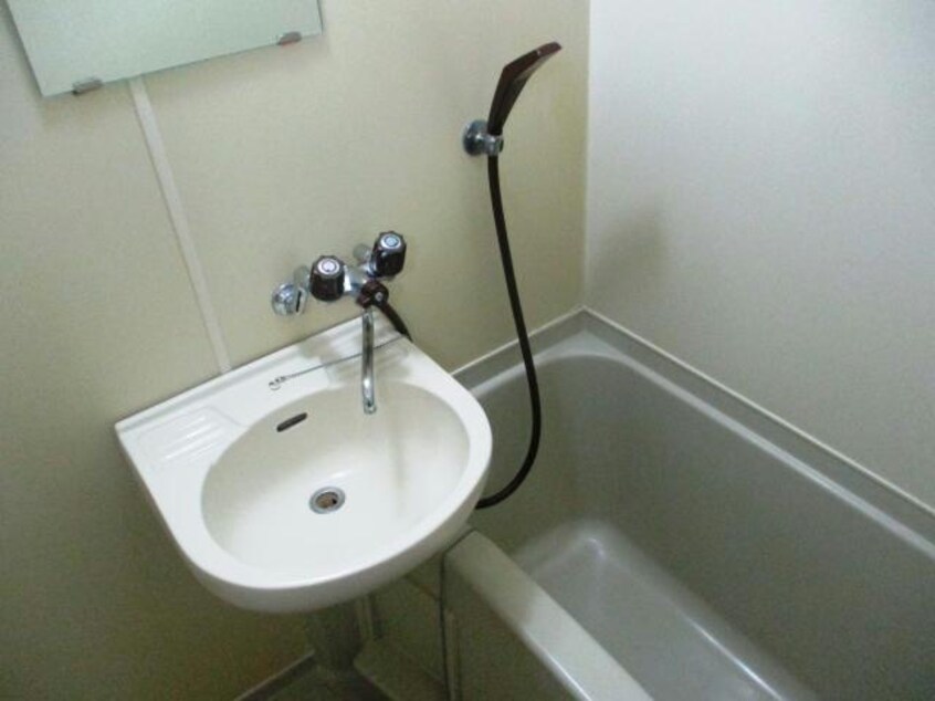  アリハイム表町