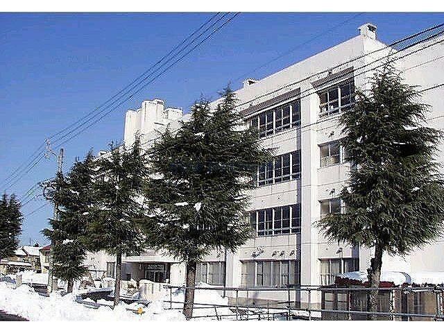 長岡市立前川小学校(小学校)まで998m ジェルメゾンⅡ　