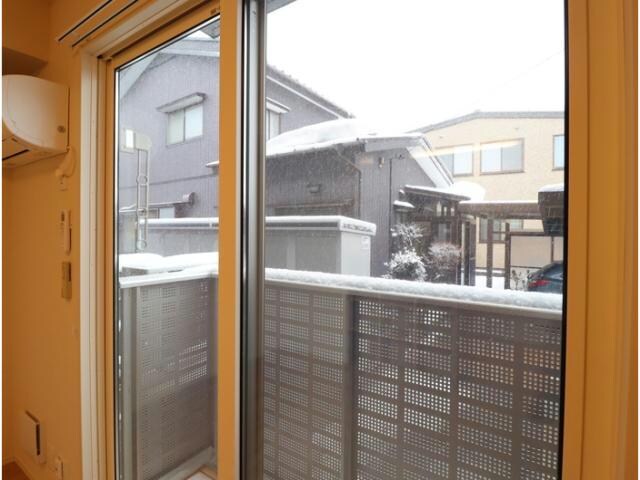  アンジュール・ウィット