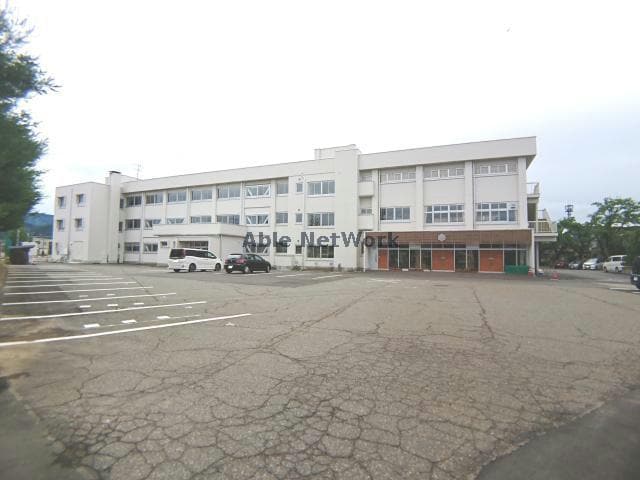 長岡市立上組小学校(小学校)まで495m エコーズ