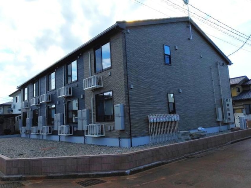  カレント　レジデンス　沢田